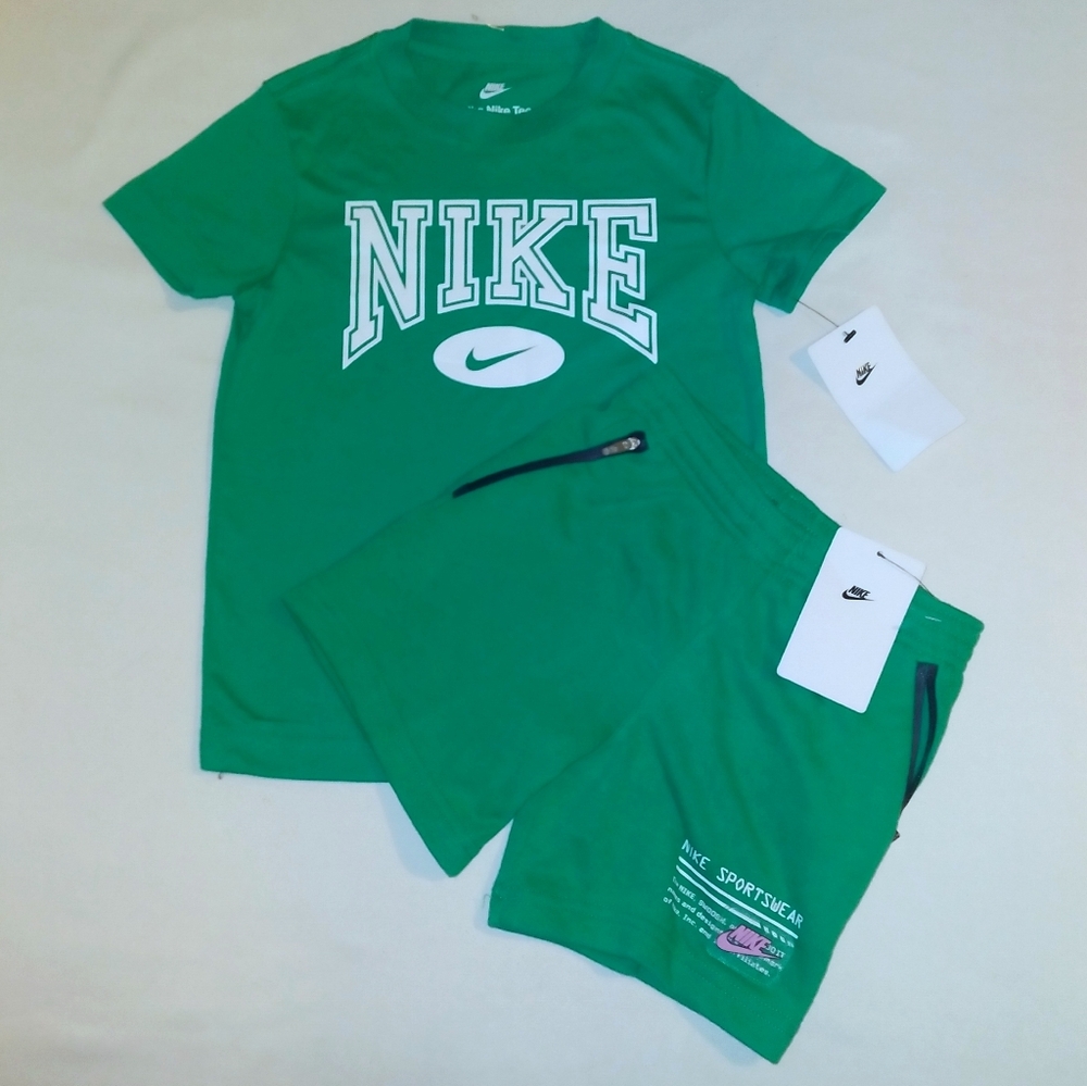 Nike Boys Toddler 2pc Stadium Green Short & Tee Set - 5T
